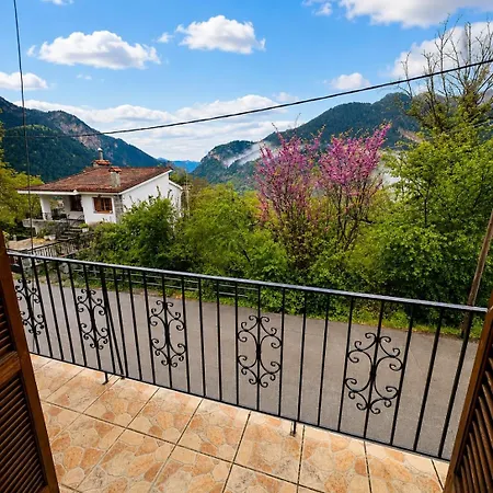 4 Mountain Hills * Mega Chorio